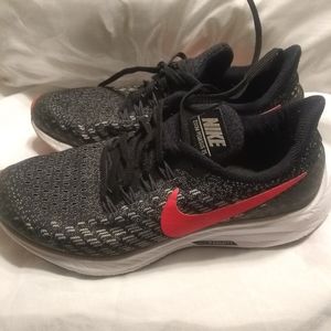 Nike tennis shoes